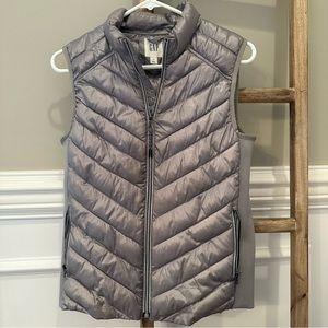 GAP 🦺 Primaloft Puffer Vest